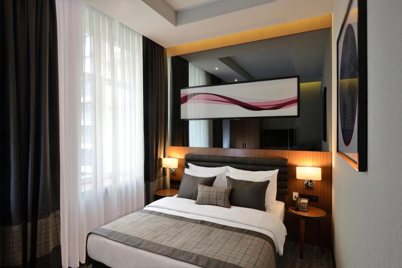 Ramada By Wyndham Budapest City Center Exteriör bild